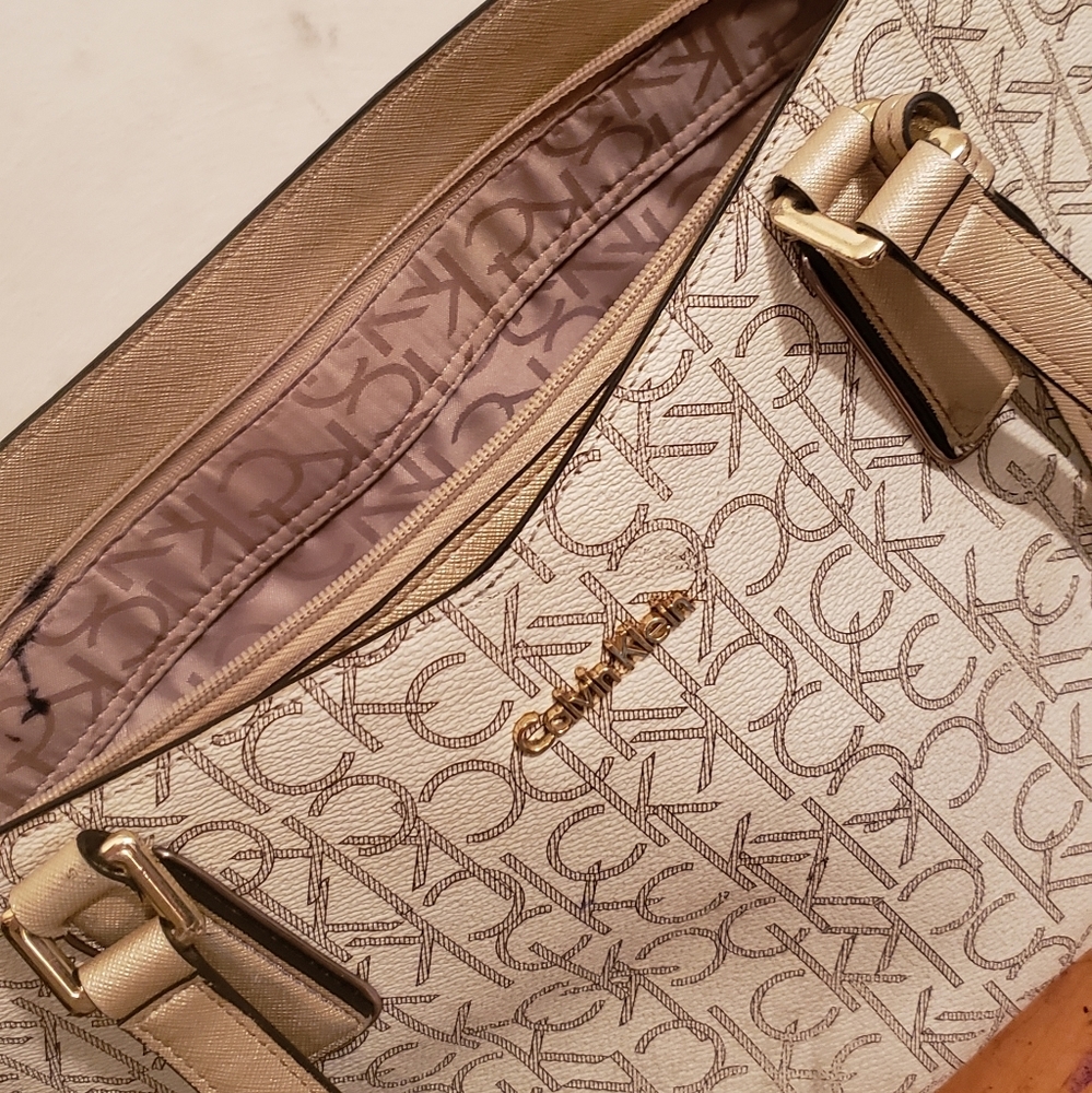 Calvin Klien Purse